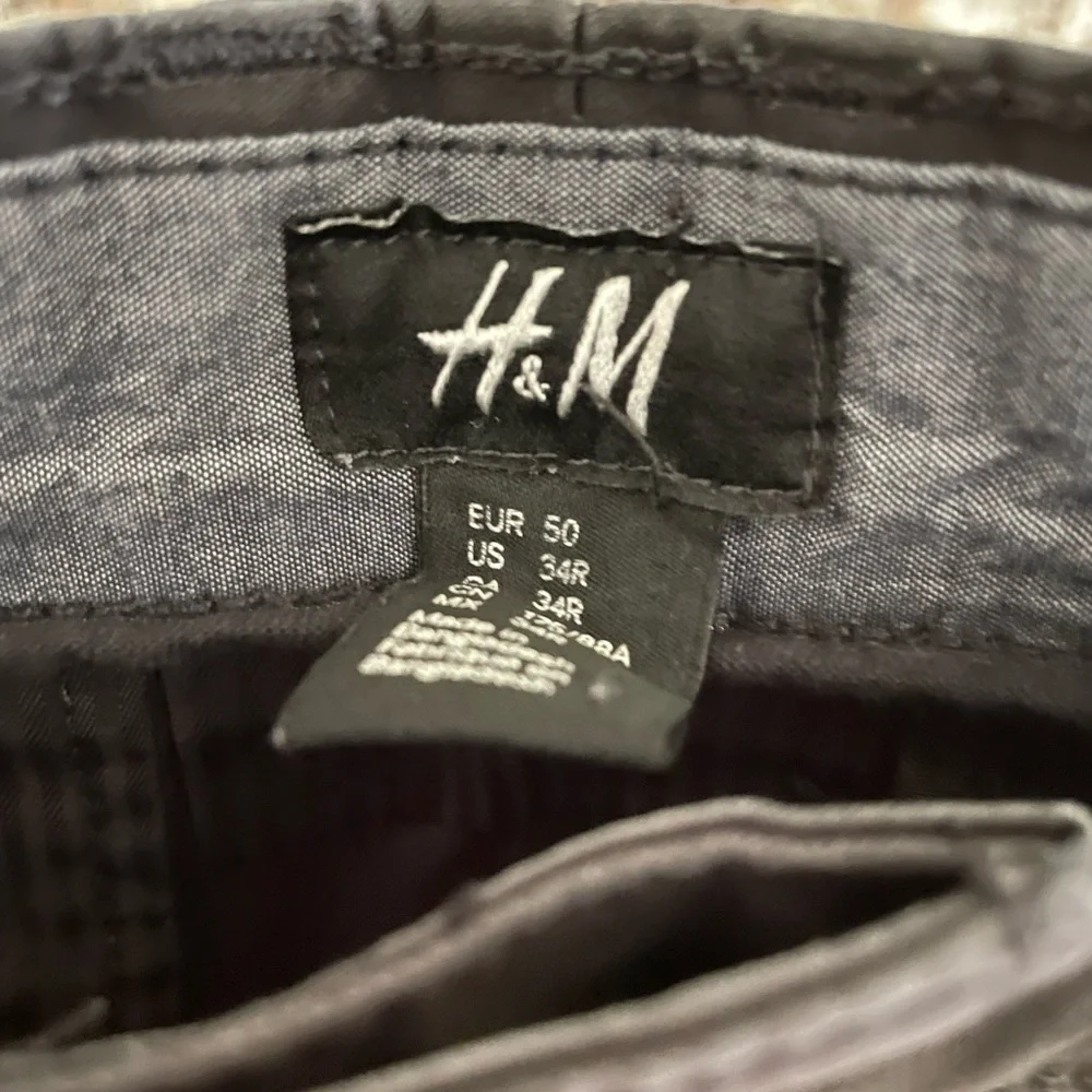 H&M Black Shorts - Picture 3 of 3